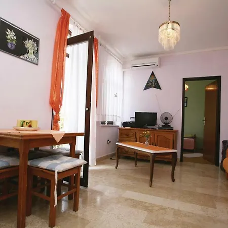 Velebic V * Rovinj